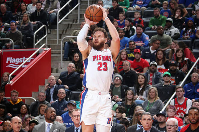 体育中超五佳球：金敃友小角度爆杆抽射破门