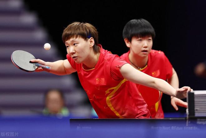 中国队的叹息之墙！李昊逆天扑救集锦，我们有自己的诺伊尔！